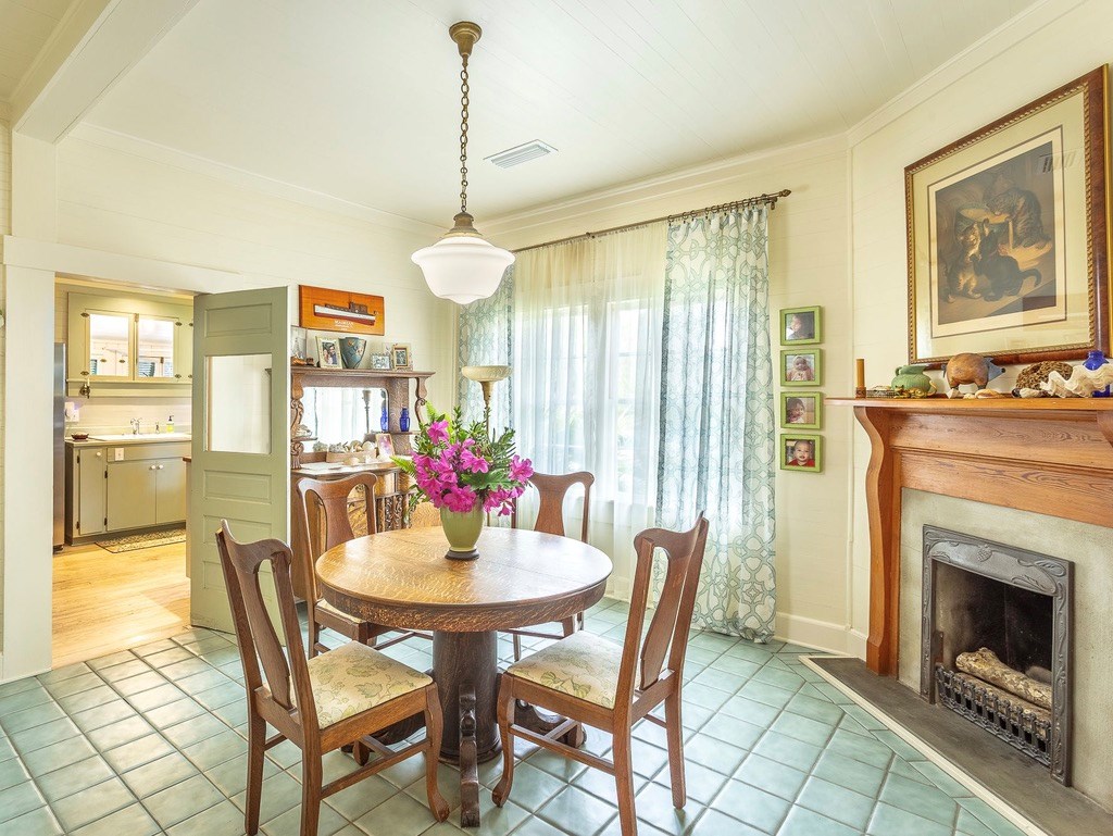 40 7th St, 32320