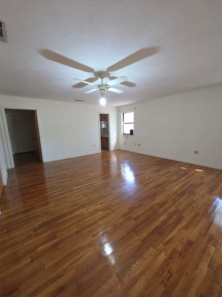 112 Hinton St, 32322