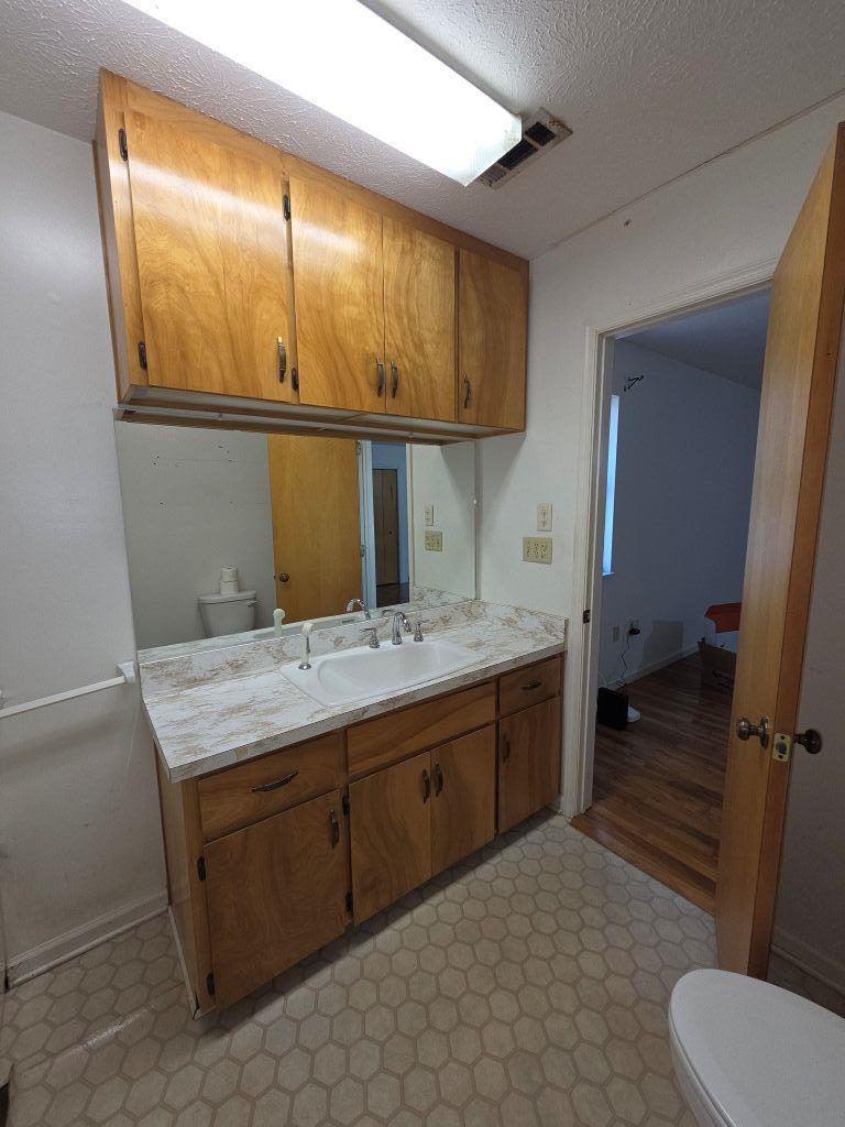 112 Hinton St, 32322
