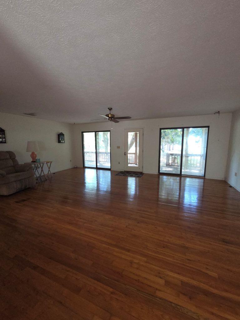 112 Hinton St, 32322