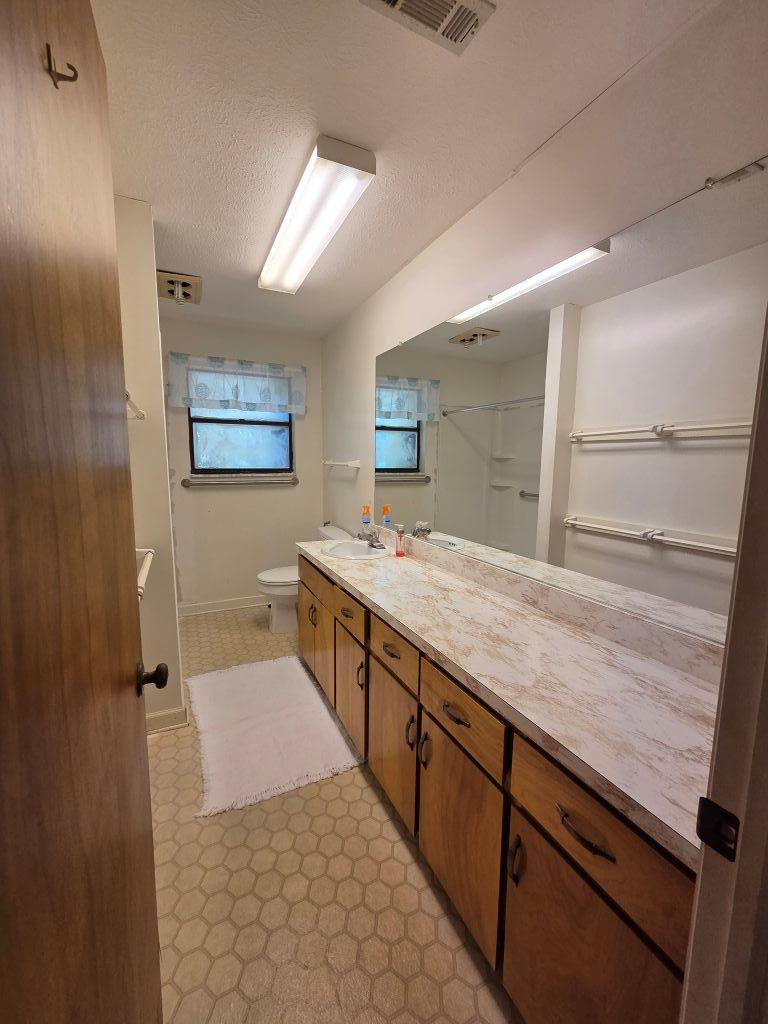 112 Hinton St, 32322
