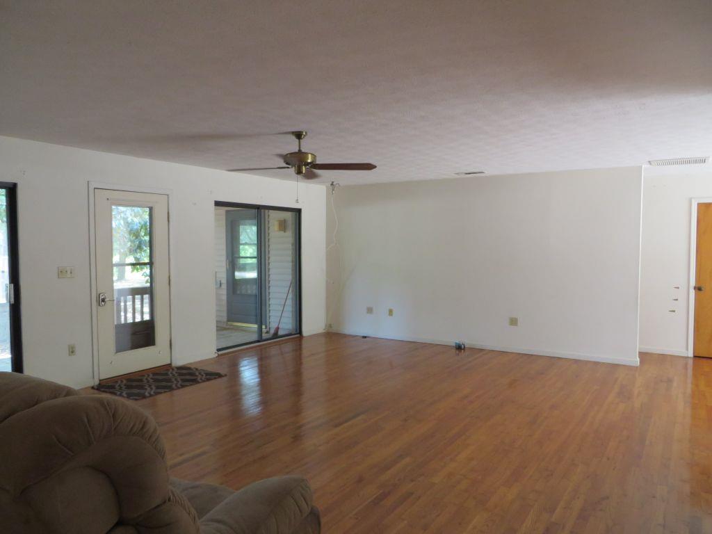 112 Hinton St, 32322