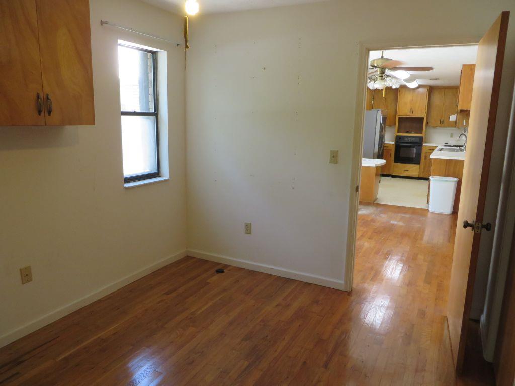 112 Hinton St, 32322