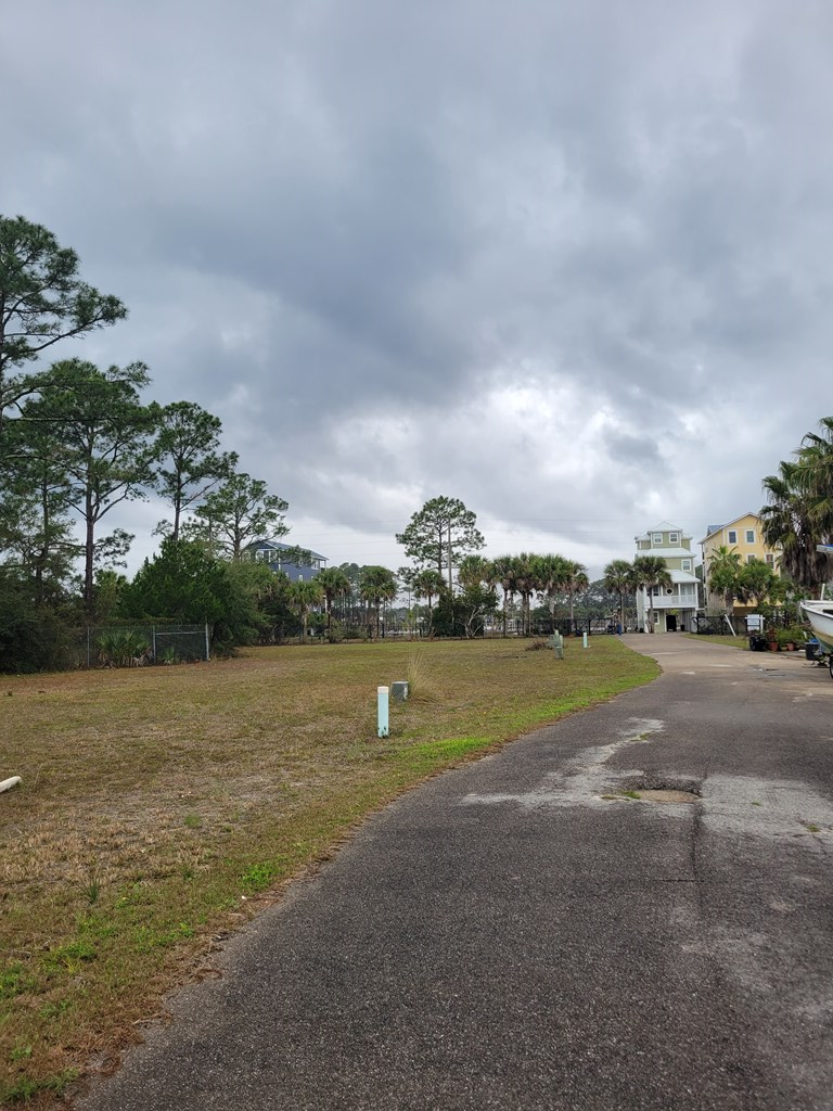 115 South Mariners Way, 32322