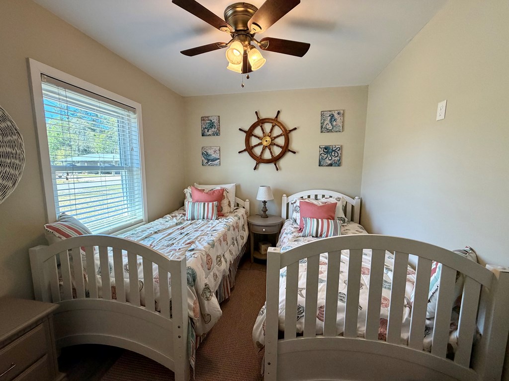 561 Welton Dr, Port St. Joe 32456
