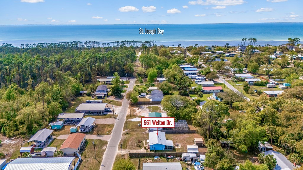 561 Welton Dr, Port St. Joe 32456