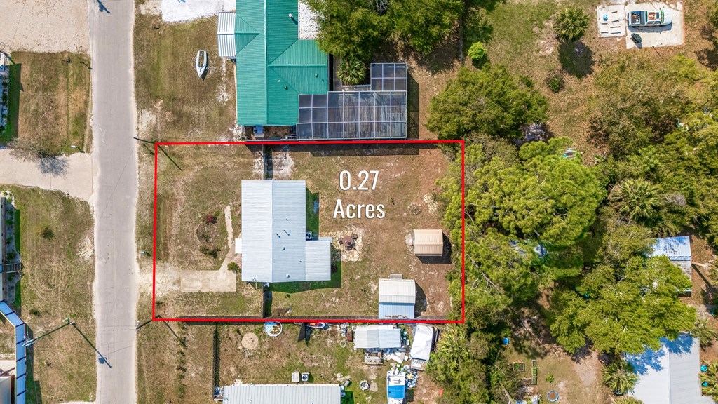 561 Welton Dr, Port St. Joe 32456