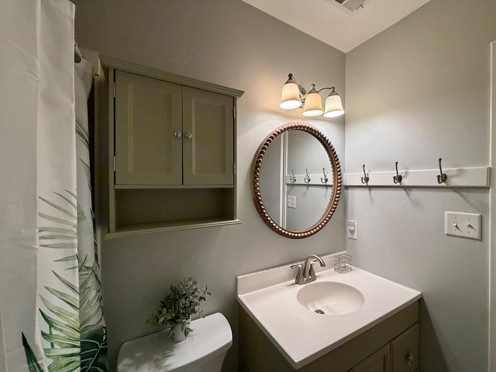 561 Welton Dr, Port St. Joe 32456