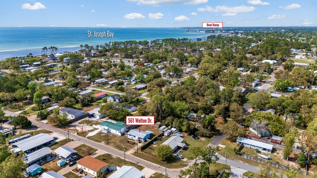 561 Welton Dr, Port St. Joe 32456