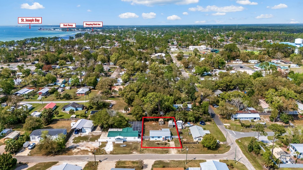 561 Welton Dr, Port St. Joe 32456