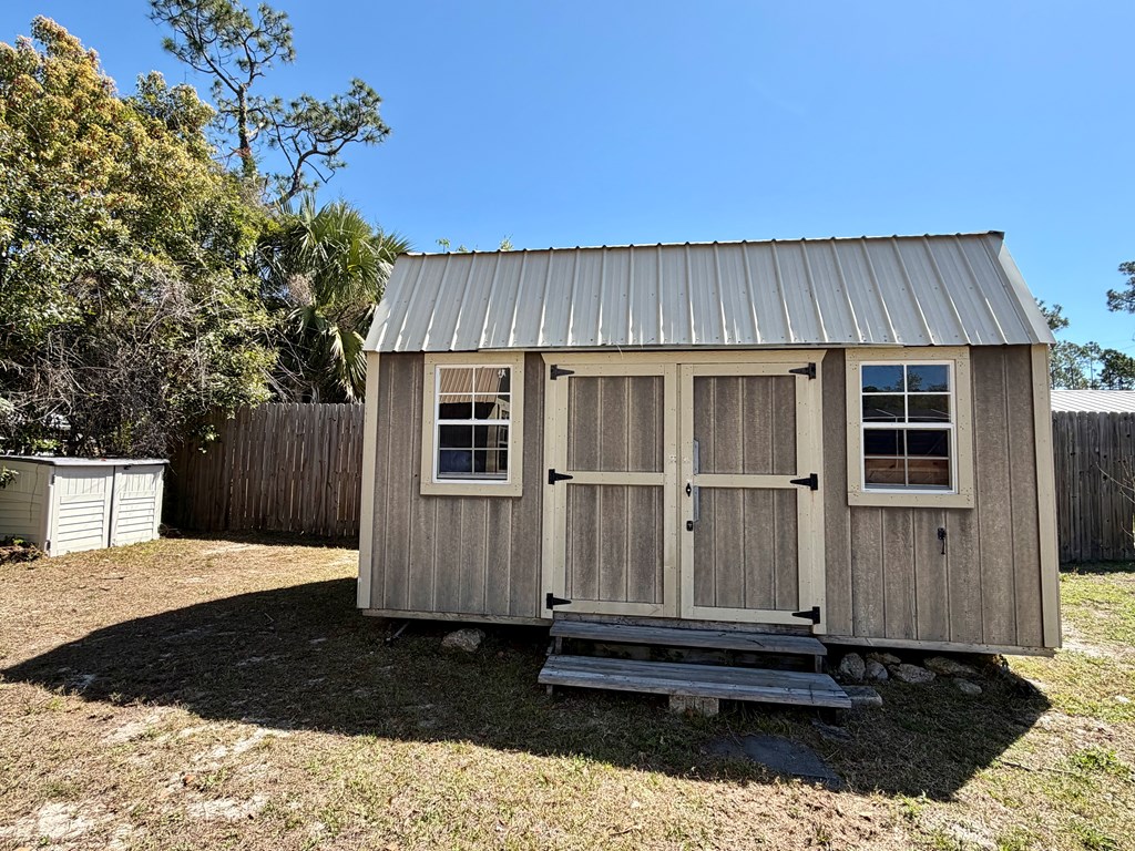 561 Welton Dr, Port St. Joe 32456