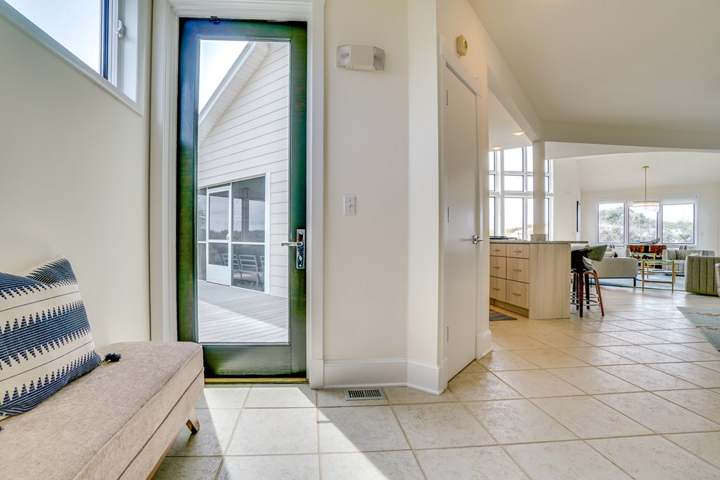 163 Seacliff Dr, 32456