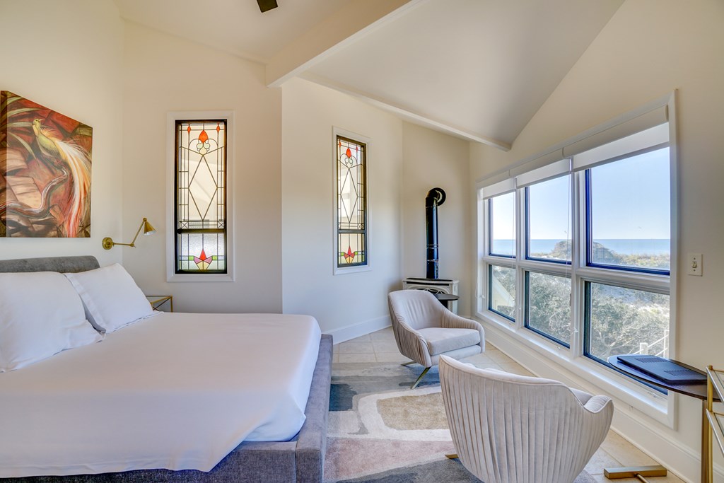 163 Seacliff Dr, 32456