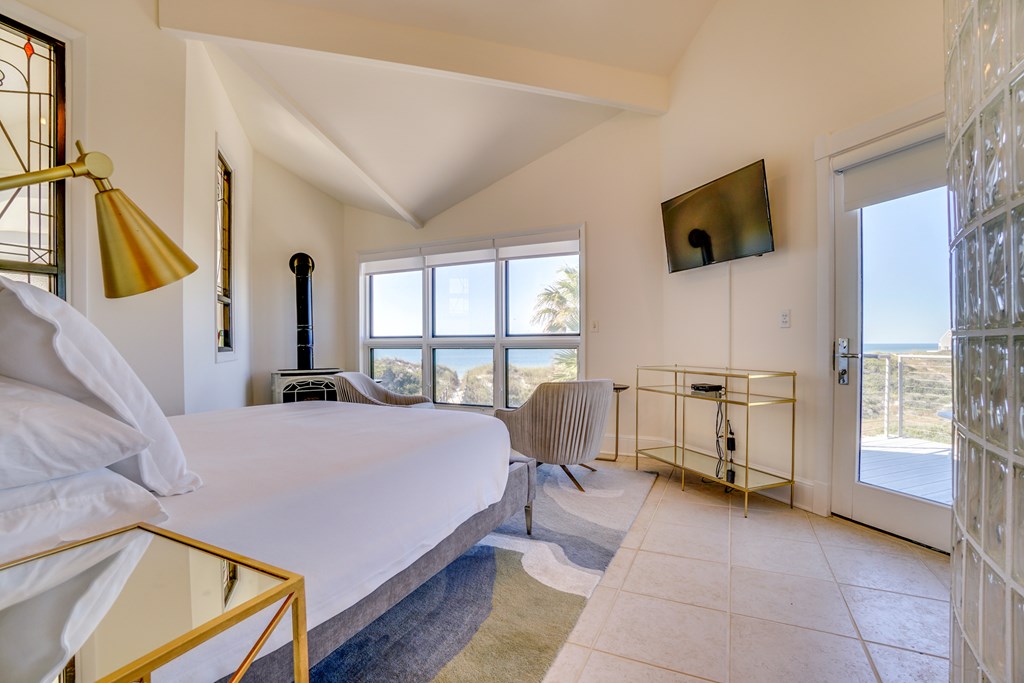 163 Seacliff Dr, 32456