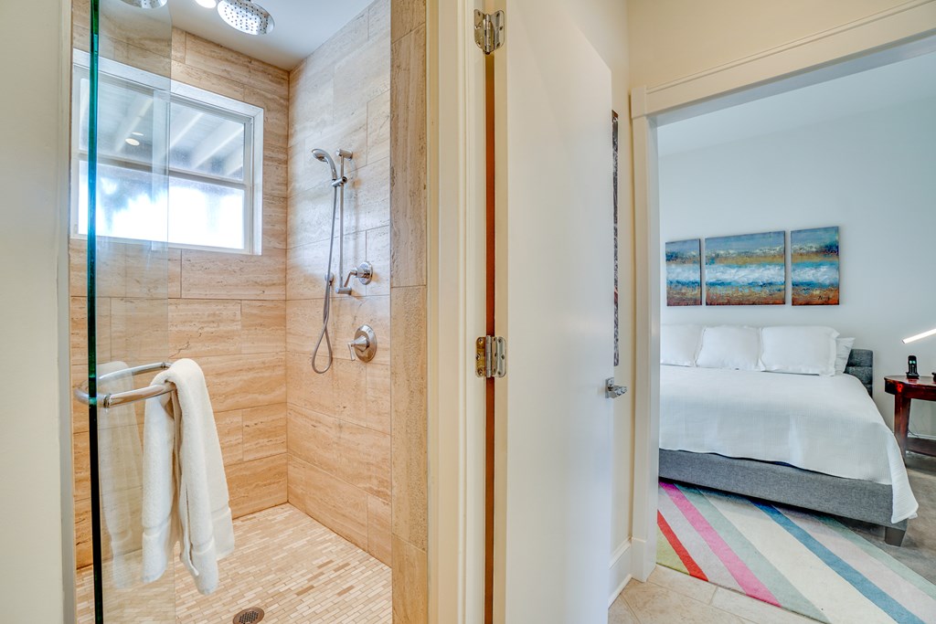 163 Seacliff Dr, 32456