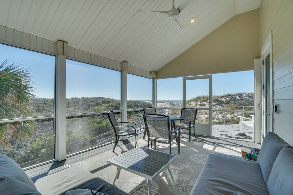 163 Seacliff Dr, 32456