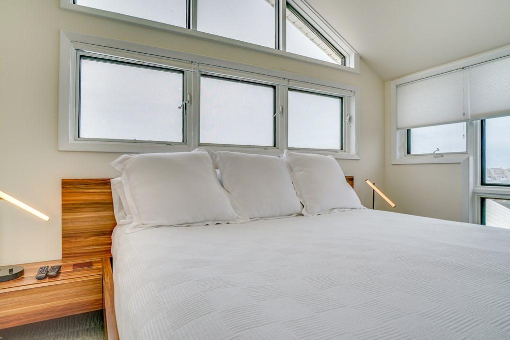 163 Seacliff Dr, 32456