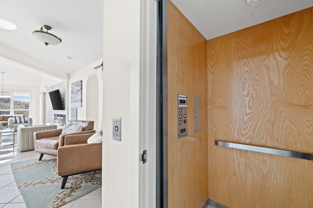 163 Seacliff Dr, 32456