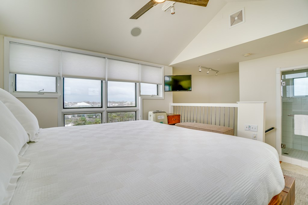 163 Seacliff Dr, 32456