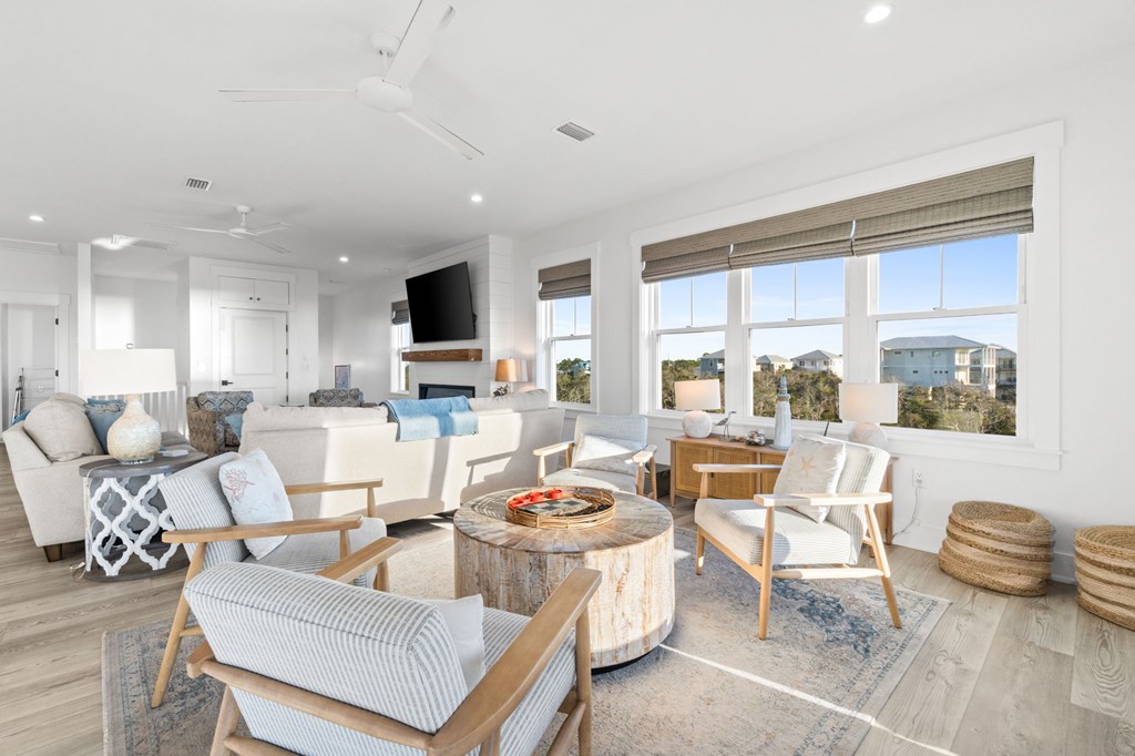 5720 Gulf Front Dr, 32456