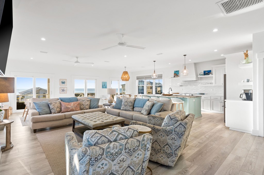 5720 Gulf Front Dr, 32456