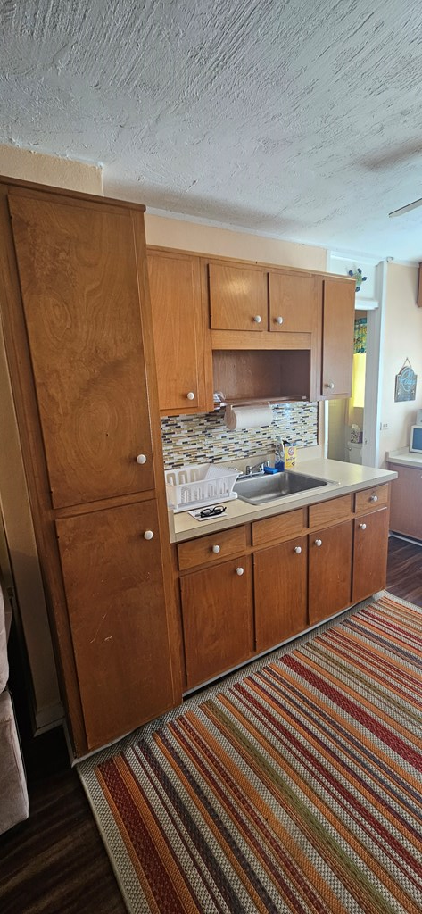 15-3 Collins Ave, 32323