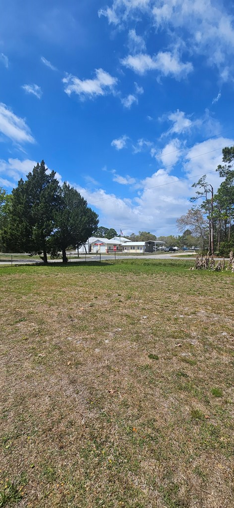 15-3 Collins Ave, 32323