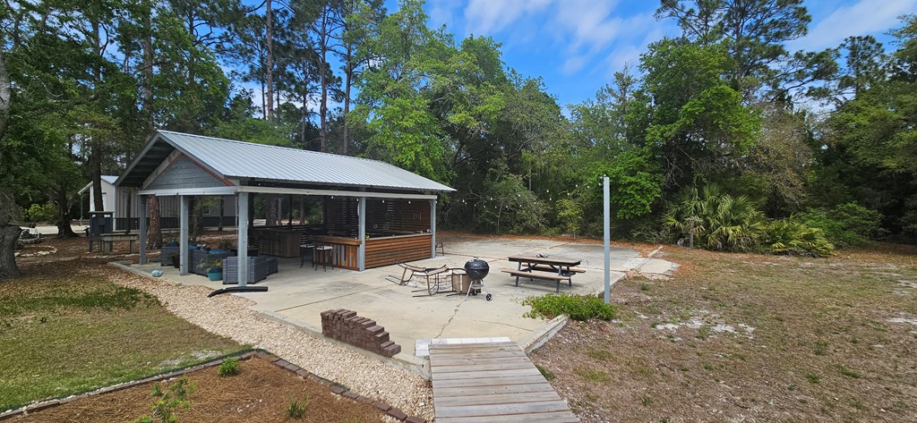 231 Apalachee St, 32322