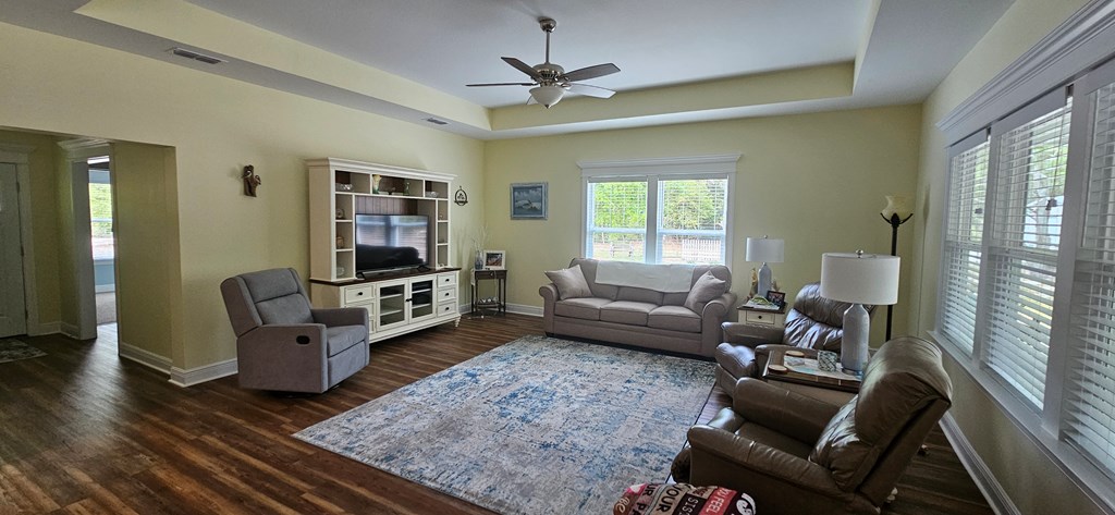 231 Apalachee St, 32322