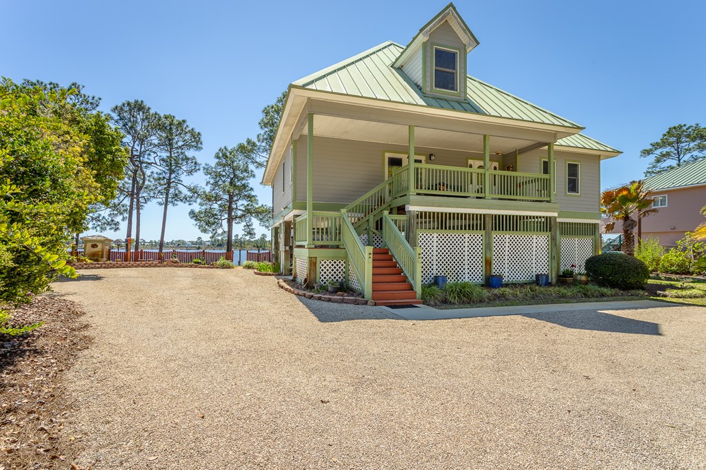 433 River Rd, 32322