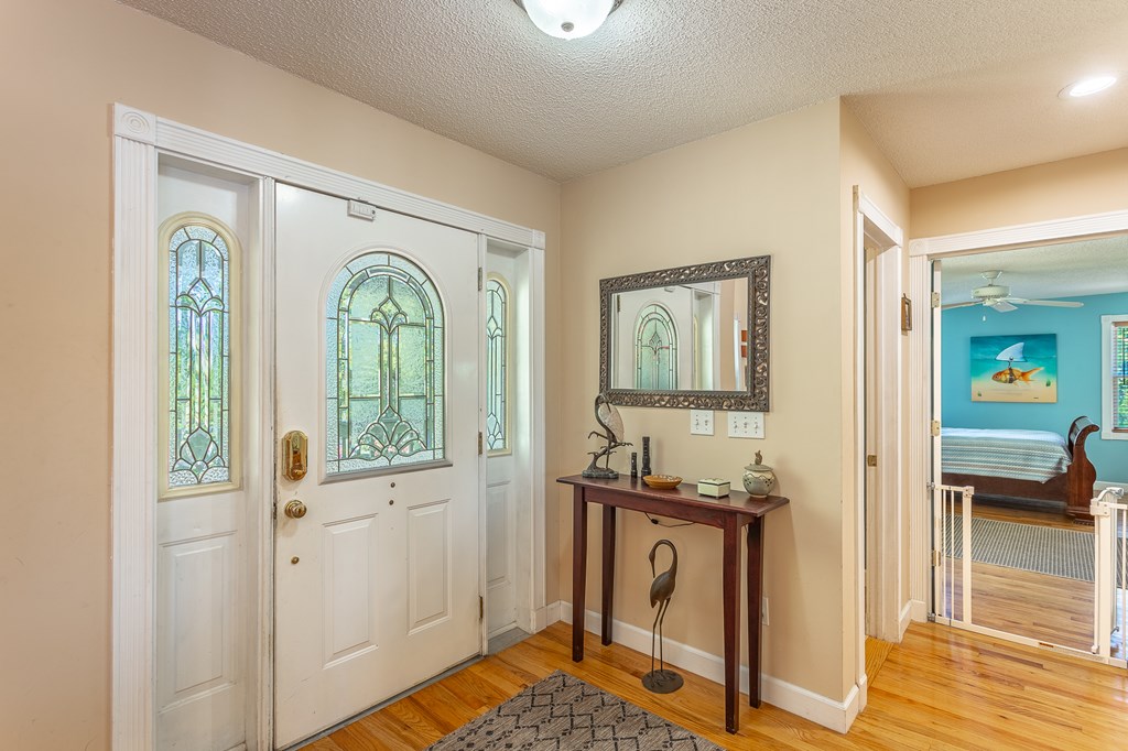433 River Rd, 32322