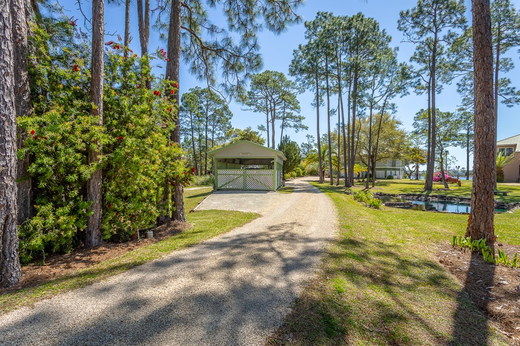 433 River Rd, 32322