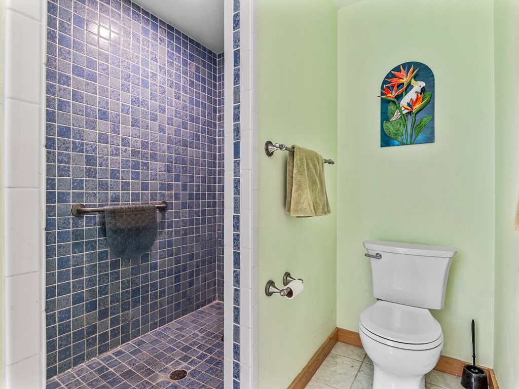 221 Folks Dr, 32322