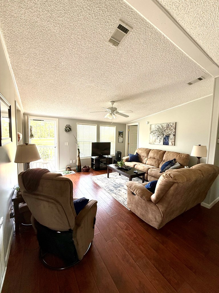 220 Frank Mckamey Way, 32322