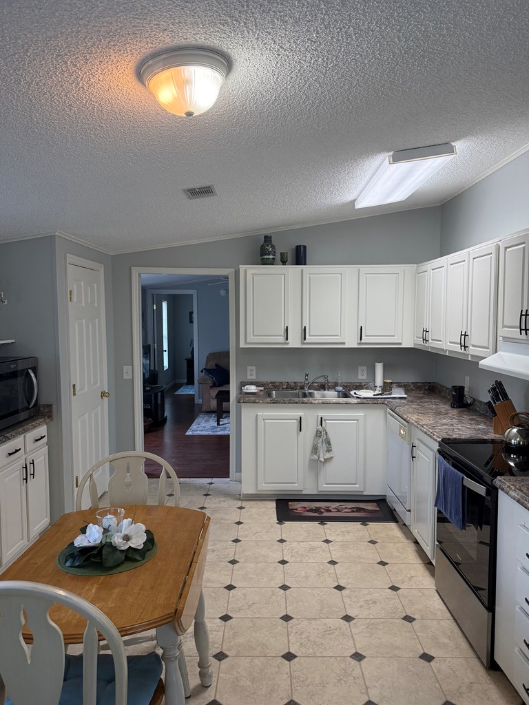 220 Frank Mckamey Way, 32322