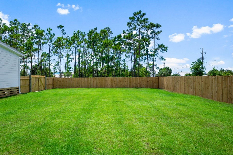 201 Nautilus Dr, Port St. Joe 32456