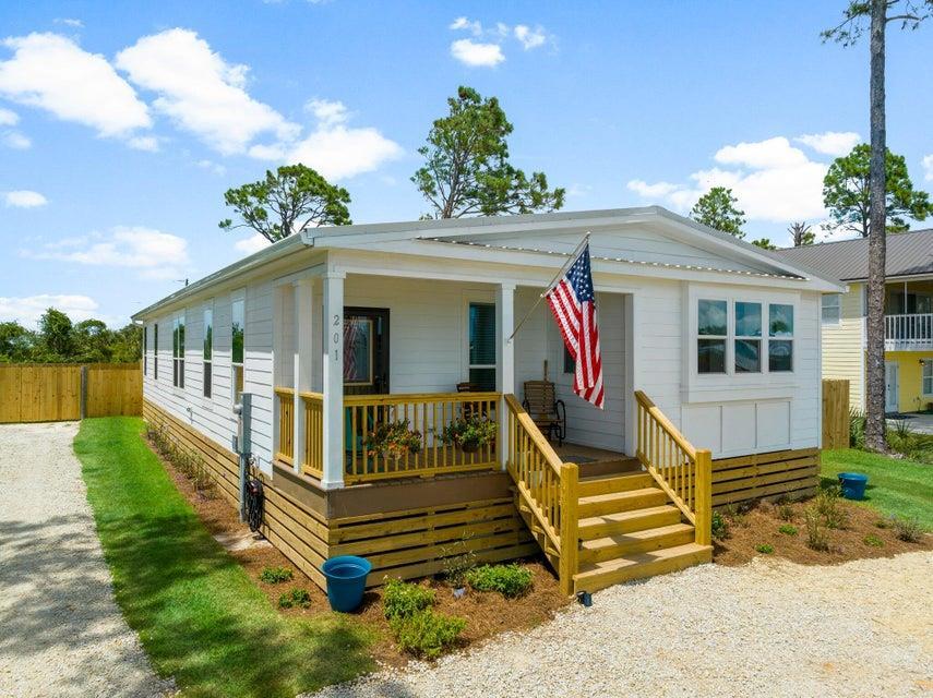 201 Nautilus Dr, Port St. Joe 32456