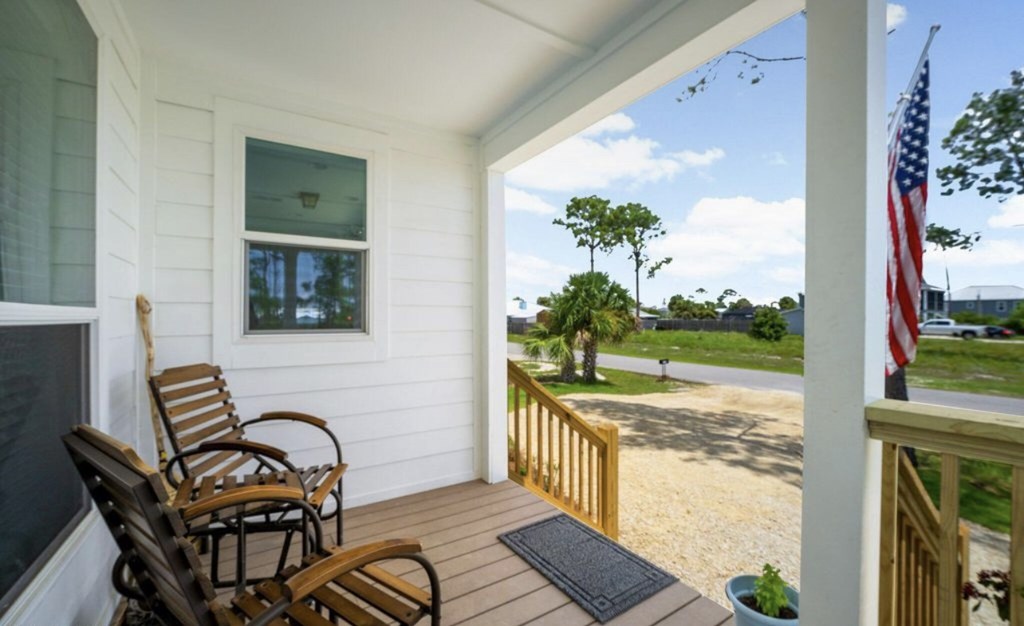 201 Nautilus Dr, Port St. Joe 32456