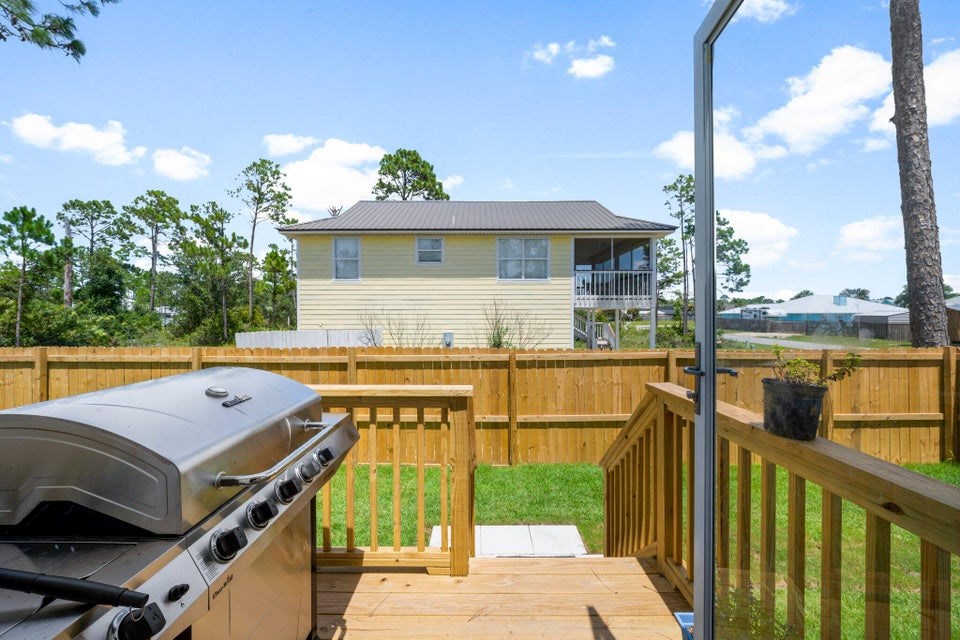 201 Nautilus Dr, Port St. Joe 32456
