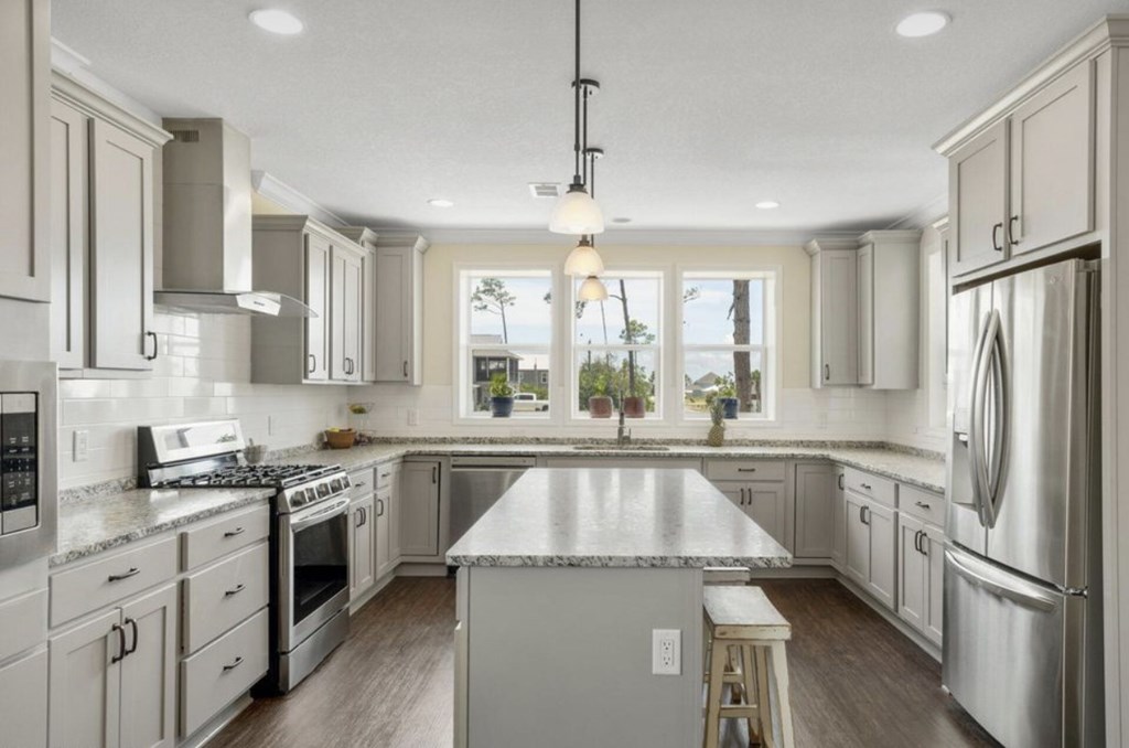201 Nautilus Dr, Port St. Joe 32456