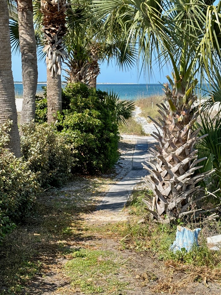 352 Gulf St, Port St. Joe 32456
