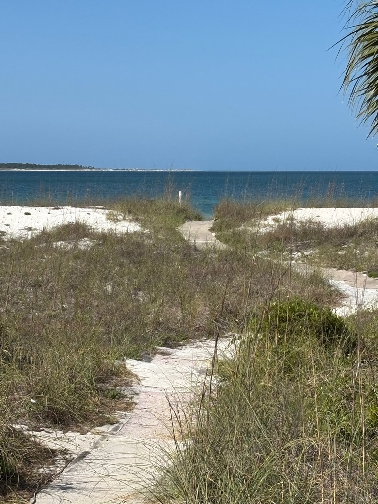 352 Gulf St, Port St. Joe 32456