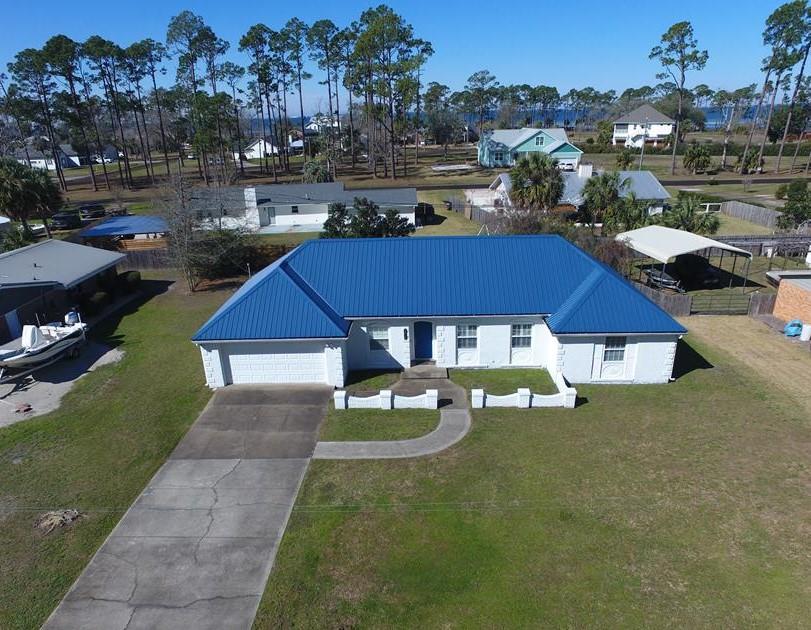 2010 Monument Ave, Port St. Joe 32456