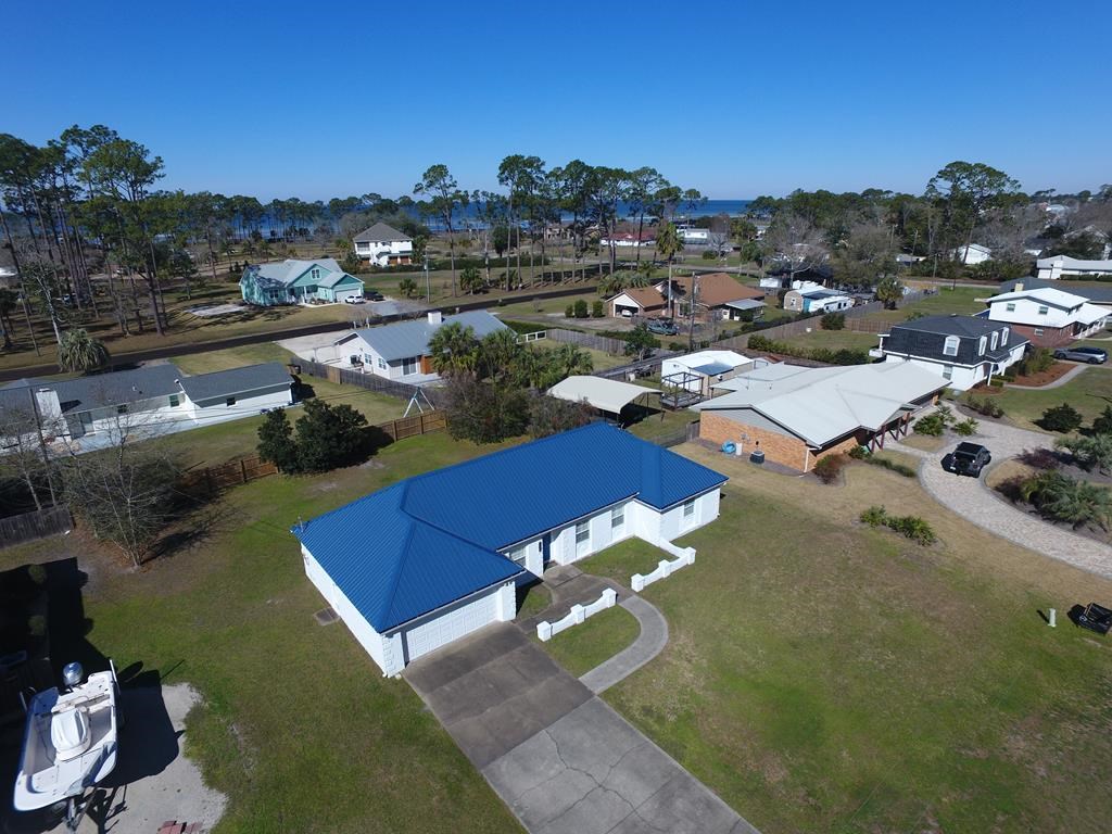 2010 Monument Ave, Port St. Joe 32456