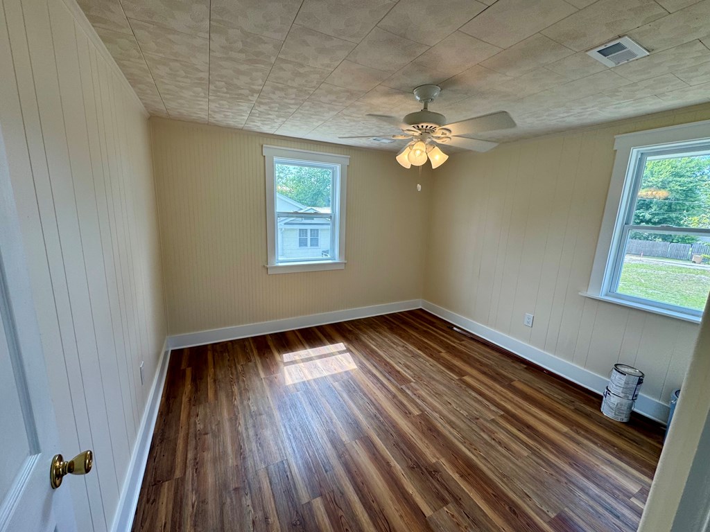 525 8th St, Port St. Joe 32456 Unit: U/s