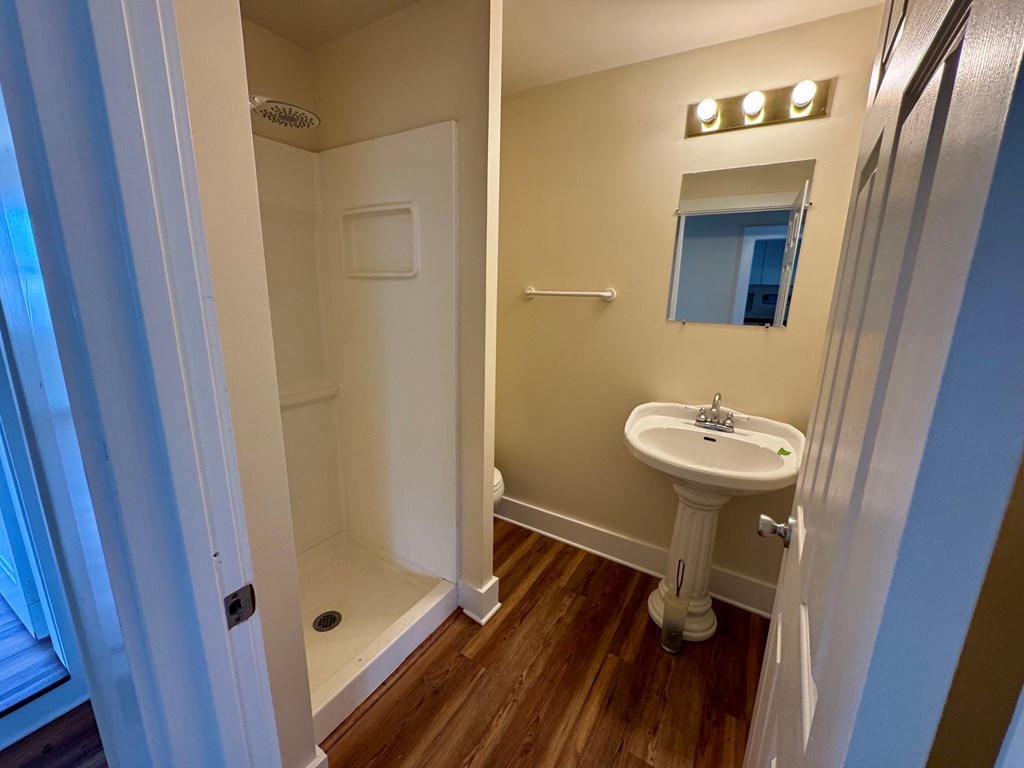 525 8th St, Port St. Joe 32456 Unit: U/s