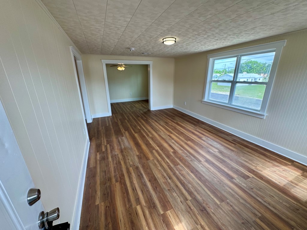 525 8th St, Port St. Joe 32456 Unit: U/s