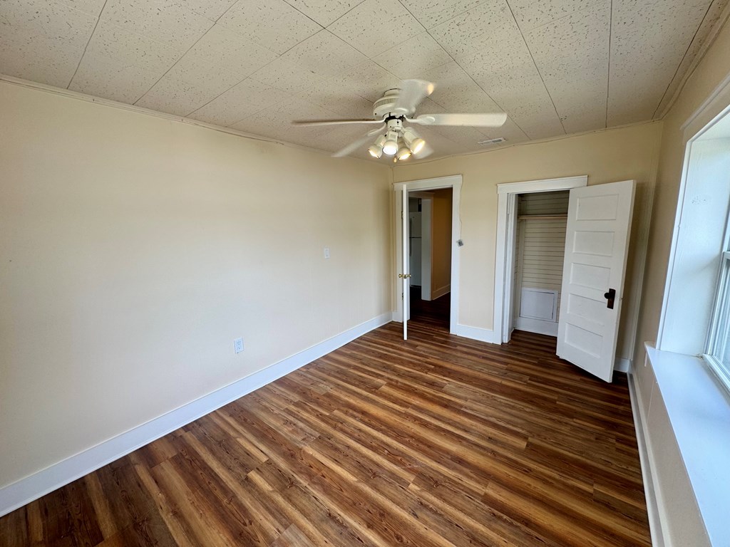 525 8th St, Port St. Joe 32456 Unit: U/s