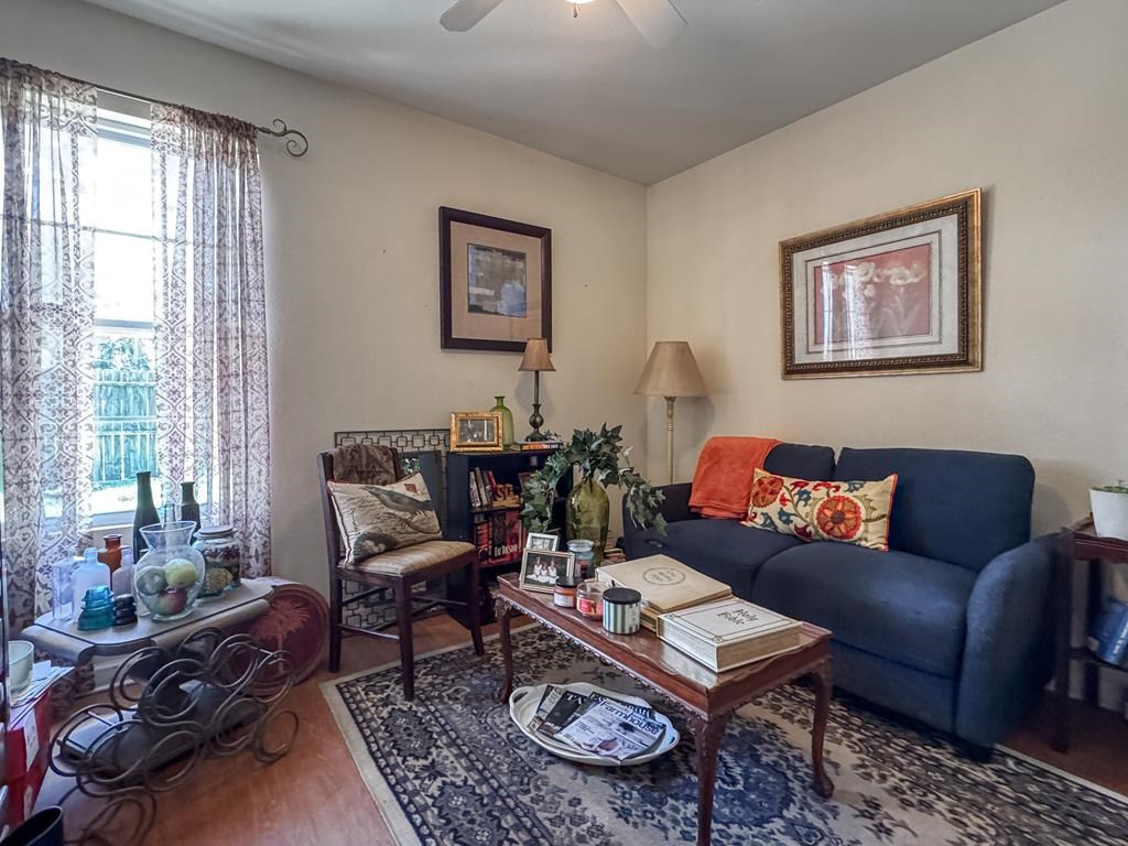 318 Earl King St, 32320