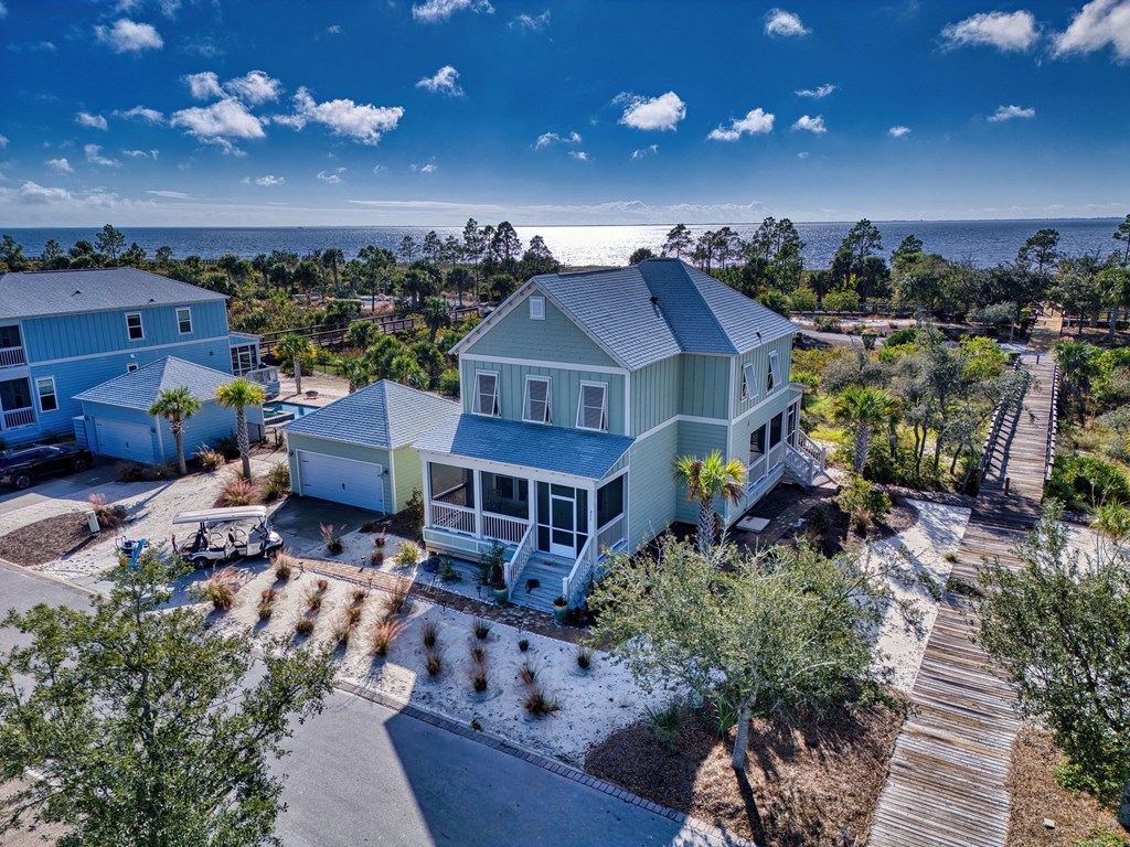 411 Front St, Port St. Joe 32456